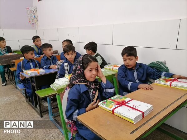 عطر و بوی روز اول مهر ماه در دبستان شهید سید خلیل رضوی 