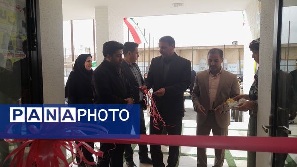 فرزانگان کوهدشت؛ روایت نخبگان از انقلاب در قاب «یاوران انقلاب »