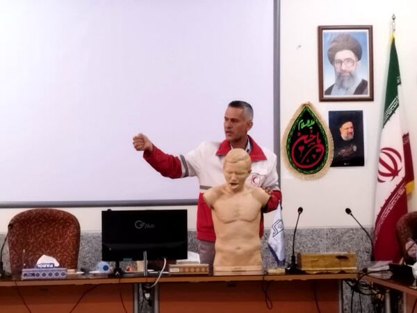 جلسه آموزشی ویژه مراقبان سلامت مدارس کاشان