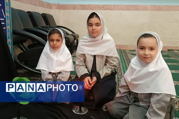 ادای احترام دانش آموزان به کودکان فلسطین و شهید حسن نصرالله