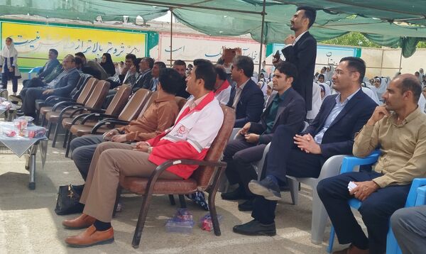 زنگ سپاس معلم در دبستان شکوفه‌های دانش لردگان