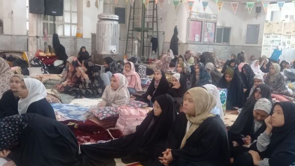 برپایی اعتکاف در مسجد جامع روستای صرم قم
