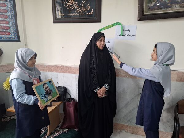 روایتگری زندگی  شهدا از زبان خواهر شهید محرابی دبستان میثاق ناحیه سه