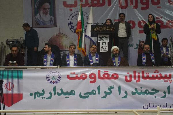 حماسه‌آفرینی هزار دانش‌آموز لرستانی در مانور یاوران انقلاب