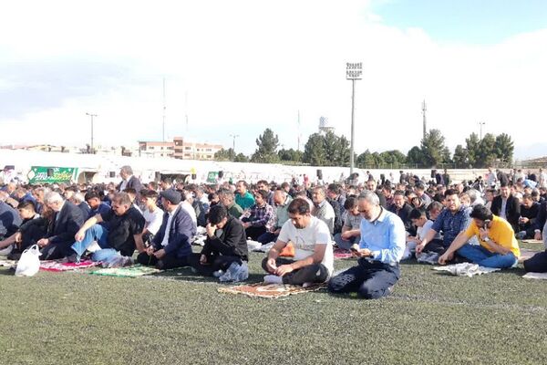 برگزاری باشکوه نماز عیدفطر در باقرشهر 