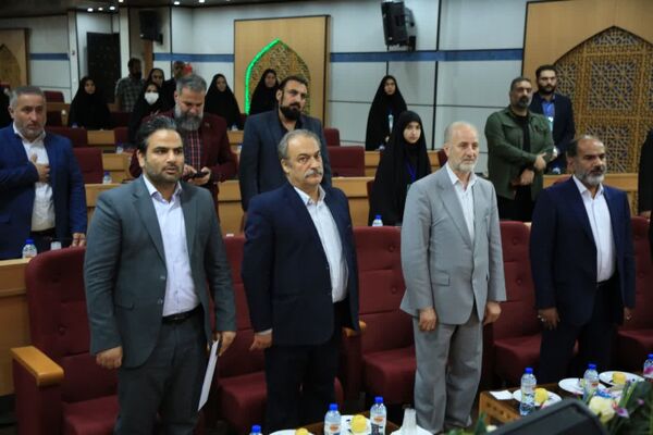 نشست صمیمی مدیران رسانه با استاندار قم