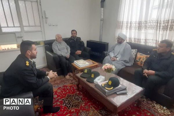 تقدیر فرماندهان ارشد نظامی از صبر خانواده‌های شهدا در آستانه ماه مهمانی خدا