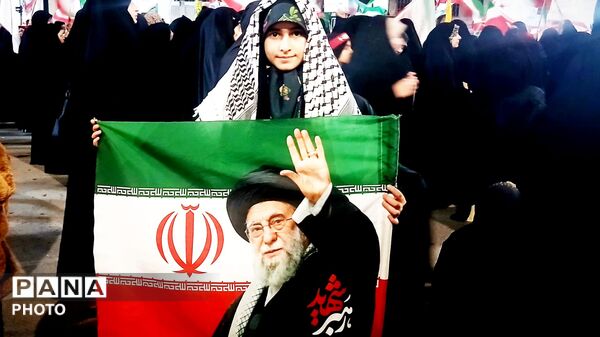  تکرار حماسه حضور و تجدید عهد با رهبر در بناب
