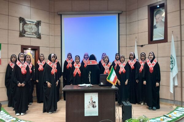 تقدیر از دانش‌آموز خبرنگاران فعال ناحیه 2 مشهد