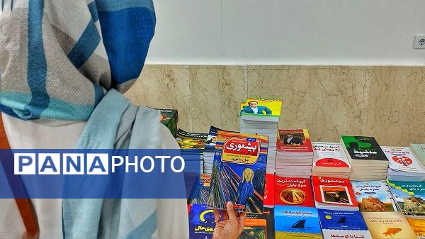  برپایی نمایشگاه کتاب در شهرستان اشتهارد