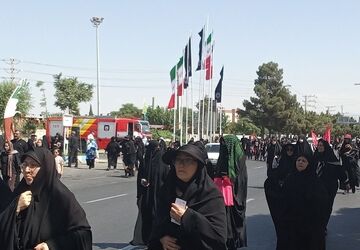 راهپیمایی اربعین، فرصتی برای به تصویر کشاندن پیام عاشورا 