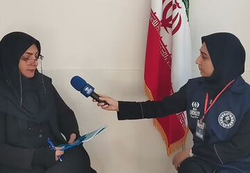افراد علاقه‌مند به نویسندگی باید مطالعه روزانه داشته‌ باشند