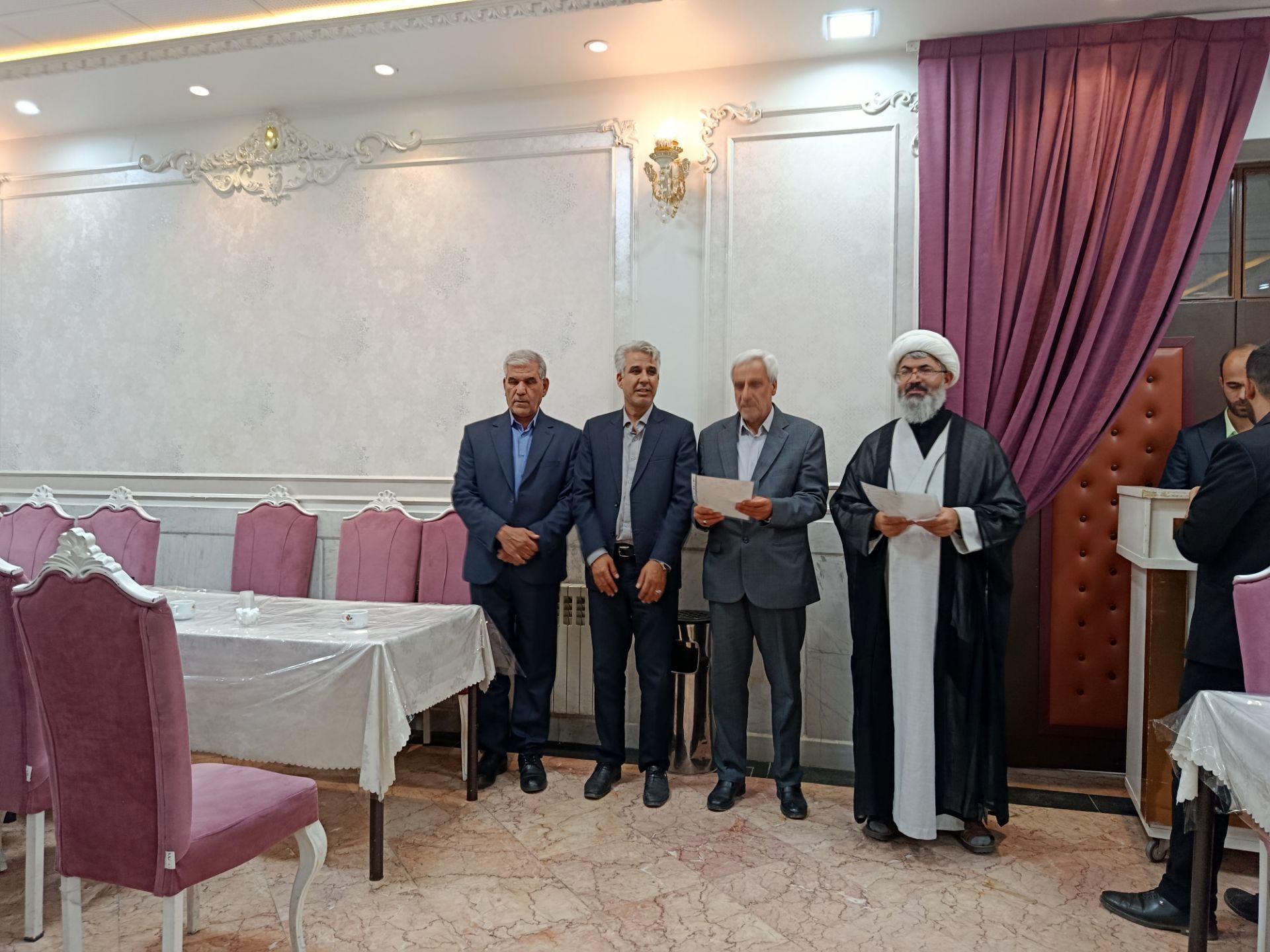 مراسم تجلیل از عوامل هیئت فرهنگیان و دانش آموزی شهرستان کاشمر 