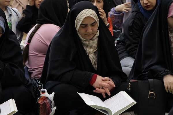 جشن نیمه شعبان و محفل انس با قرآن کریم در آستانه امامزاده سید لطیف(ع) نسیم‌شهر