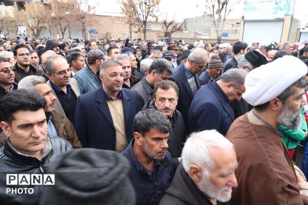 تشییع با شکوه چهار شهید وطن از دیار مرند با حضور مدیرکل آموزش و پرورش آذربایجان شرقی 