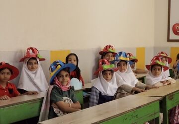 نوآموزان در صف یادگیری