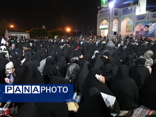 اجتماع بزرگ عزاداران شهدای خدمت در گلزار شهدای نیشابور