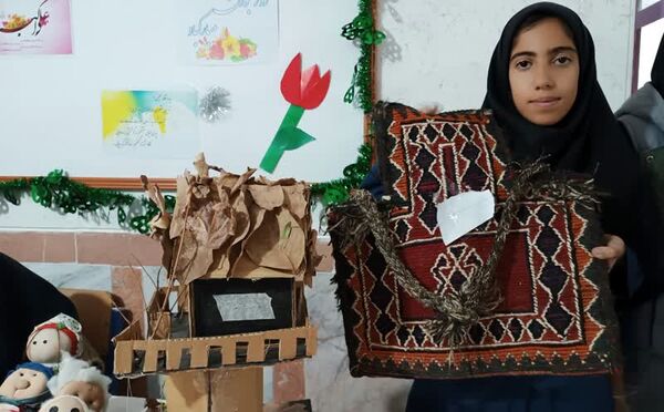 برپایی بازارچه کسب و کار دانش‌آموزی مدرسه الزهرا مارگون