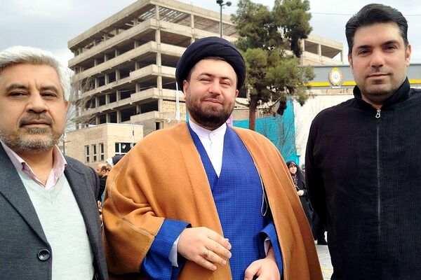 حضور اقشار مختلف مردم شهرری در راهپیمایی ۲۲ بهمن