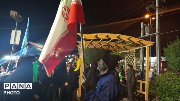 قاب هایی از حضور مردم در تجمعات انقلابی محله آزادشهر یزد