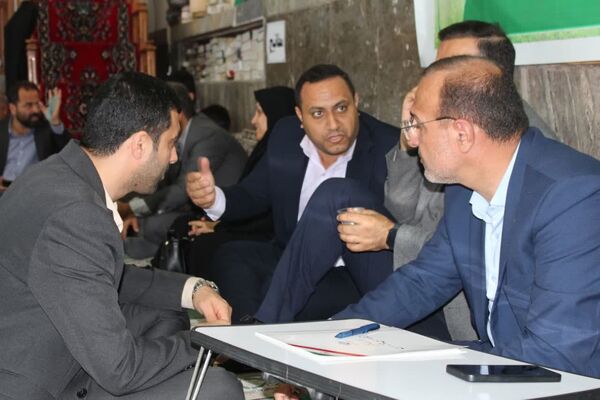 برپایی میز خدمت به‌مناسبت هفته دولت در میاندورود 