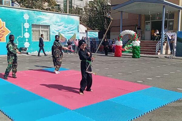دانش‌آموزان ورزشکار آئین تربیت در المپیاد ورزشی مدرسه خود درخشیدند