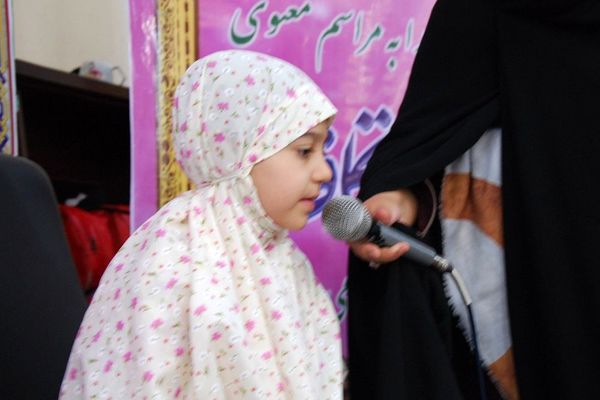 بازدید مسئولان اداره آموزش و پرورش ناحیه یک شهرری از اعتکاف دانش‌آموزان