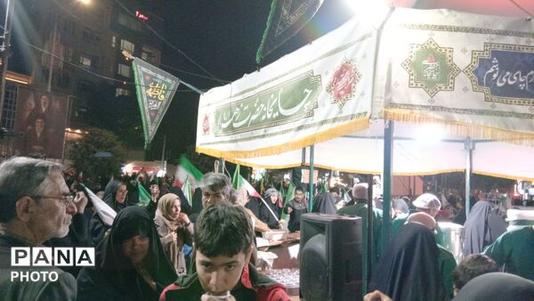 گذری بر چایخانه هیئت الزهرای نیشابور در چهل و پنجمین شب از اجتماعات مردمی 