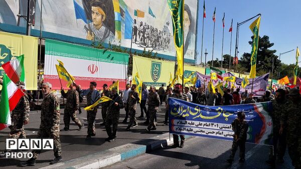 حماسه خونخواهی رهبر شهید در تهران با حضور ۳۱۳ هزار جانفدای ایران