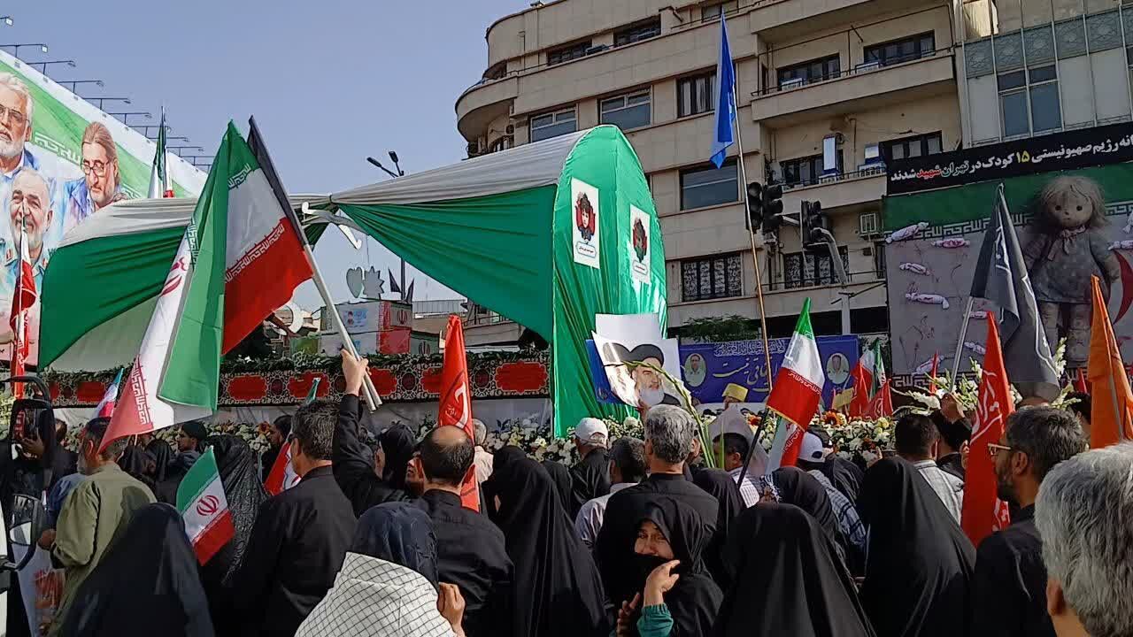 آسمان امروز به احترام شهدای اقتدار ایستاد