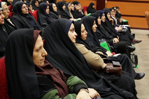برگزاری جلسه قطبی مدیران مدارس شهرستان‌های استان تهران در بهارستان‌2