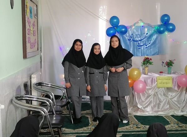 جشن ولادت امام زمان(عج) دردبیرستان حاج مهدی روحانی خلیل آباد