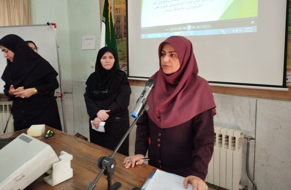 جلسه انجمن و اولیا در هنرستان کاردانش حافظ 