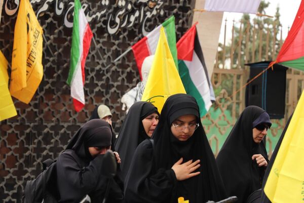 غرش خشم انقلابی دانشجویان دانشگاه آزاد مشهد علیه صهیونیسم و فریاد همبستگی با غزه