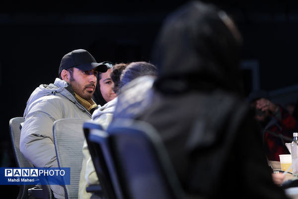 نشست نقد و بررسی فیلم «رقص باد» در چهل و چهارمین جشنواره ملی فیلم فجر