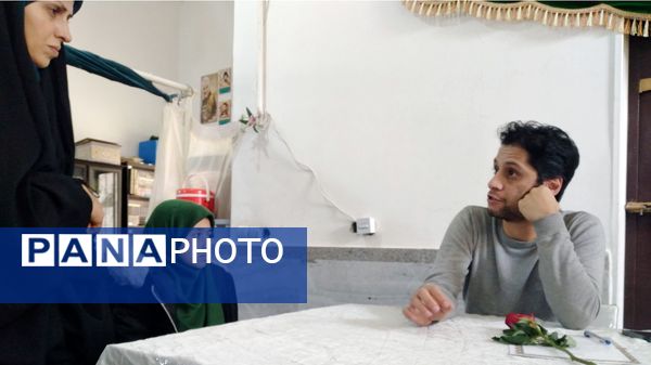 میزخدمت رایگان به‌مناسبت روز پرستار در ماهدشت‌ کرج