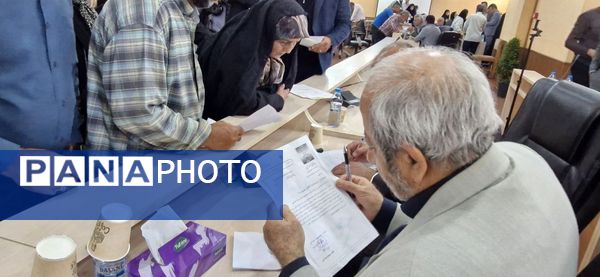 ملاقات مردمی استاندار مازندران با شهروندان محمودآباد