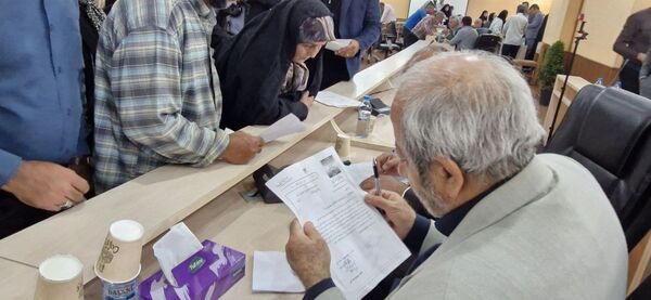 ملاقات مردمی استاندار مازندران با شهروندان محمودآباد
