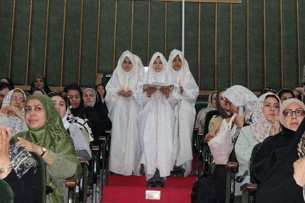 گرامیداشت دهه کرامت و بیست و ششمین سالروز تاسیس سازمان دانش‌آموزی، در منطقه ۱۰