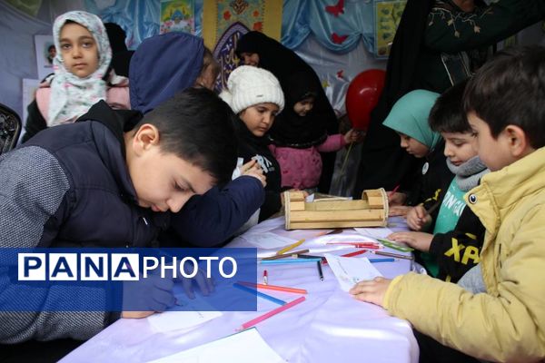 شادپیمایی خانوادگی جشن نیمه شعبان در قم
