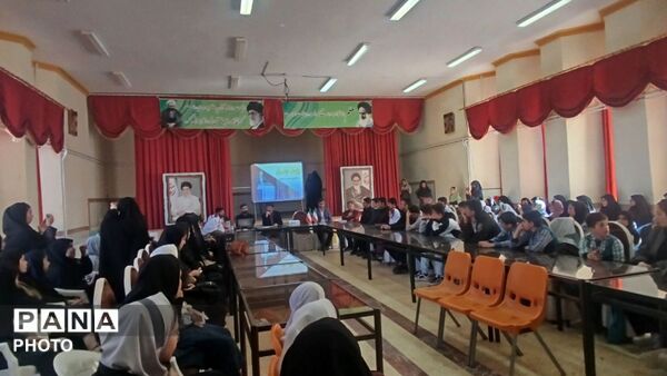 جلسه حوزه رسانه‌ی دانش‌آموزی در شهرستان اردل
