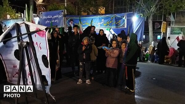 موکب محبان مهدی میزبان کودکان نیشابوری 