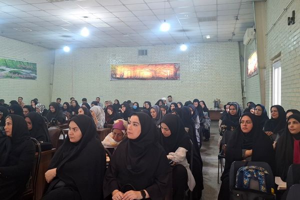 برگزاری دوره آموزشی «آموزش خودمراقبتی به دانش‌آموزان و تشریح قانون حمایت از اطفال و نوجوانان»  در ری یک