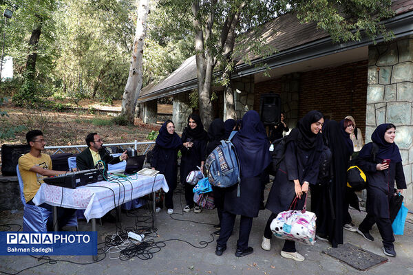 پذیرش دانش‌آموزان شرکت کننده در بیست و پنجمین کنگره ملی پرسش مهر