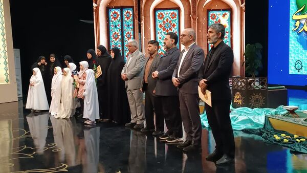 هم‌نوا شدن دل‌ها با آیات وحی در محفل انس با قرآن کریم