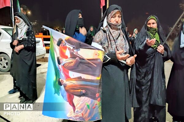 حضور در تجمعات خیابانی یعنی هیات من الذله در برابر دشمن زورگو و دروغگو