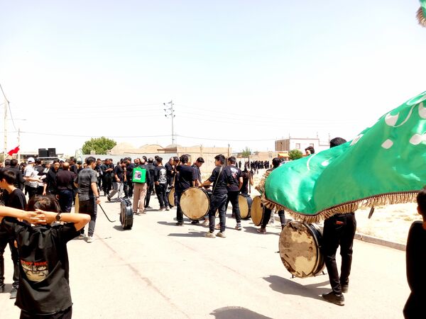 برگزاری تاسوعا حسینی در روستای بزنجرد