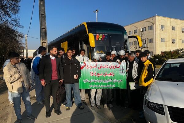 آغاز سفر معنوی دانش‌آموزان پسر ملارد به مناطق عملیاتی جنوب کشور