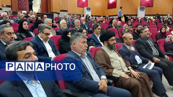 آیین تجلیل از ۵۰ معلم بازنشسته زنجان