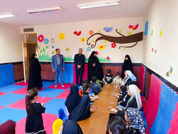 بازدید مدیر آموزش و پرورش کاشمر از هیأت دانش‌آموزی دختران